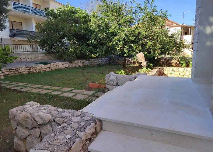 Dodig アパート マリナ